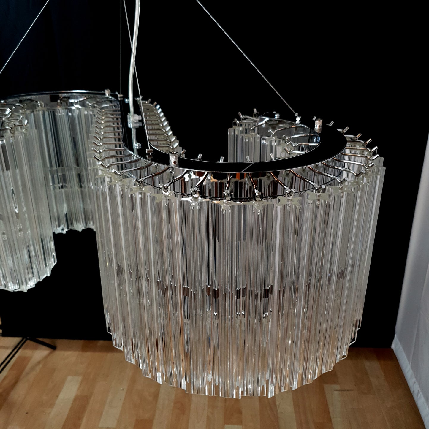 Lampadario Murano Vintage,stile Venini, anni'70.Meraviglioso con la sua forma a lettera "S" con vetri prismi di Murano. Made in Venice Italy