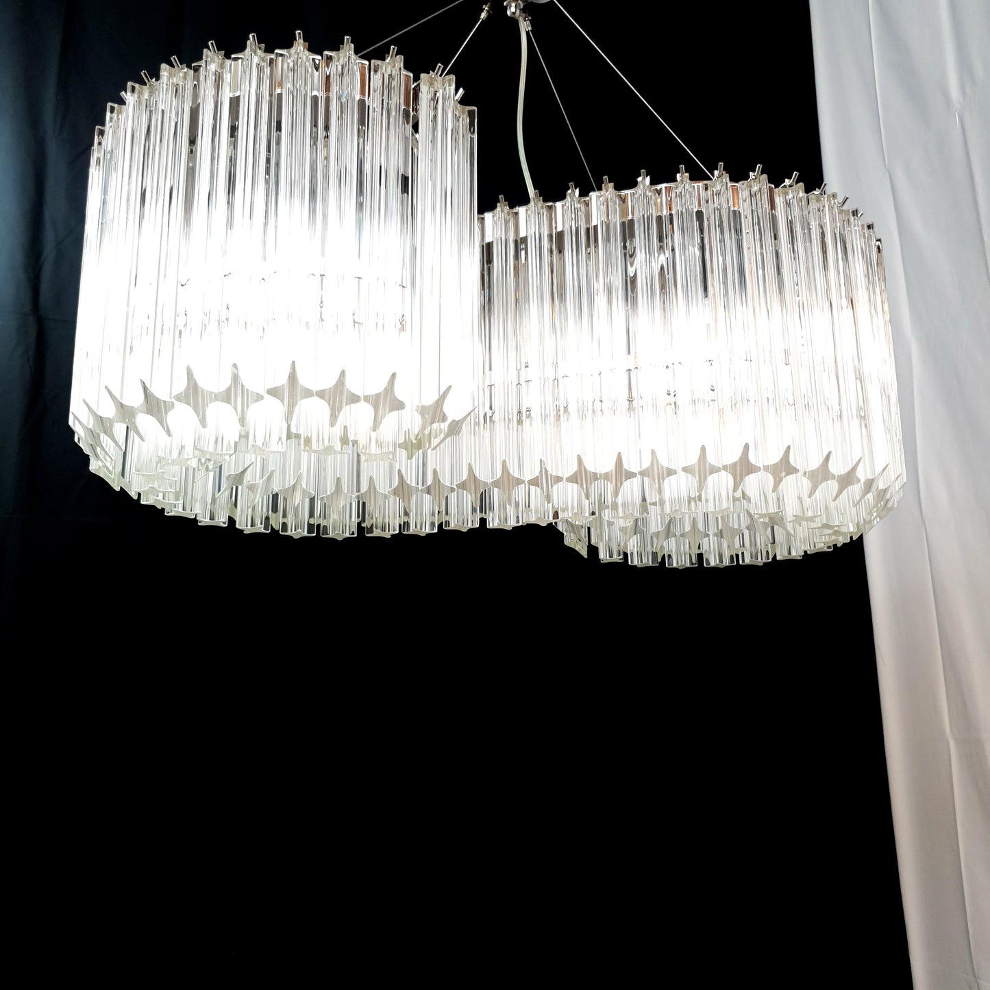 Lampadario Murano Vintage,stile Venini, anni'70.Meraviglioso con la sua forma a lettera "S" con vetri prismi di Murano. Made in Venice Italy