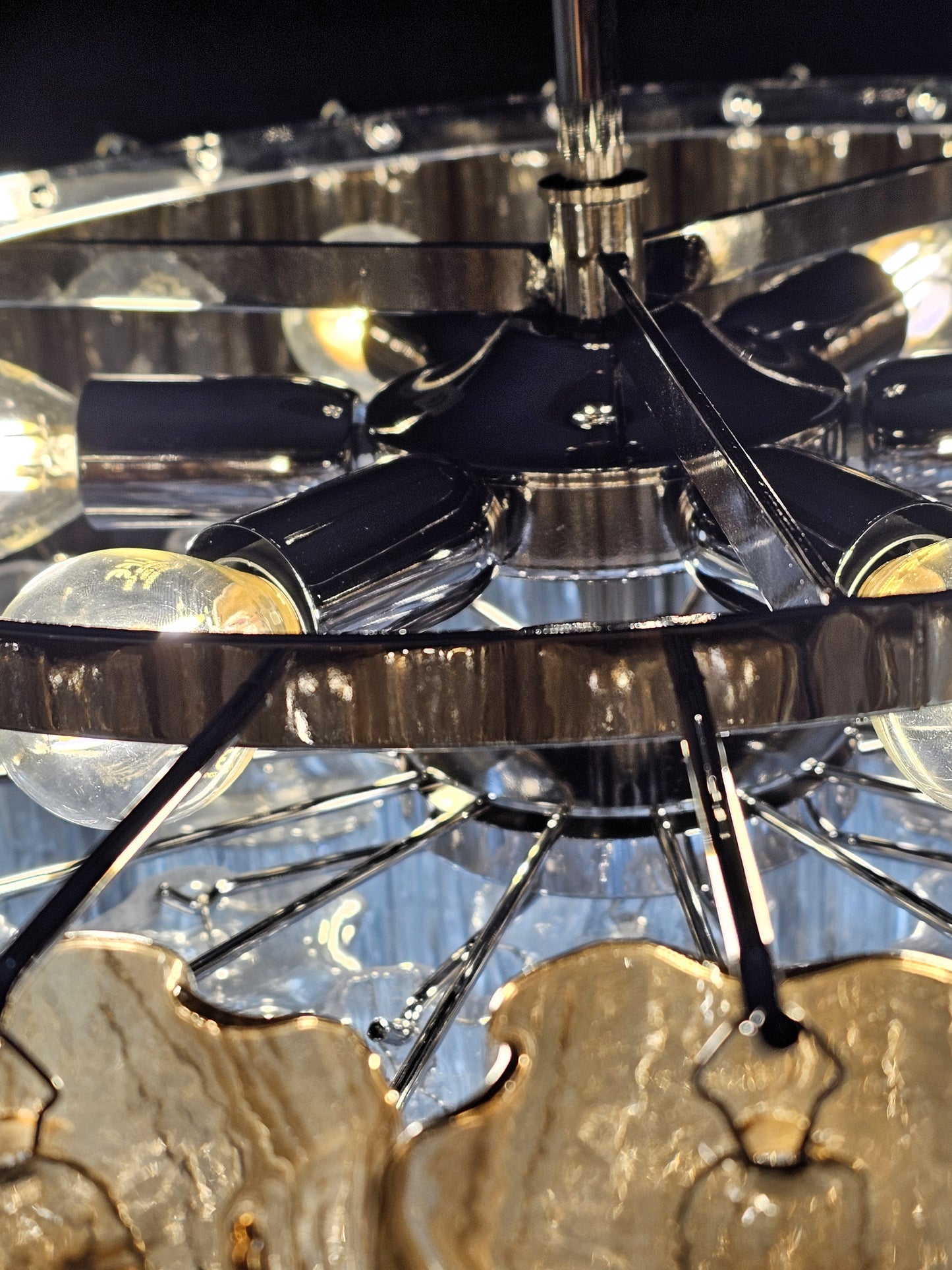Lampadario di Murano a vetri tronchi fatti a mano. Vetri tronchi cristallo e fumè. Made in Murano, Venezia Italy