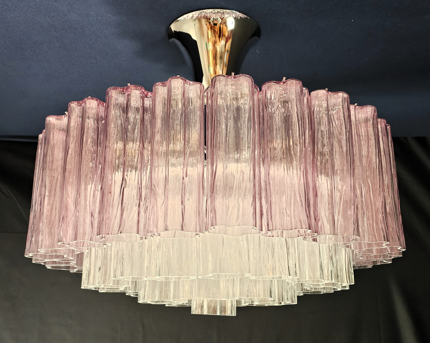 Lampadario di Murano a vetri tronchi, stile Barovier, vetri fatti a mano dai nostri maestri vetrai. Made in Murano, Italy