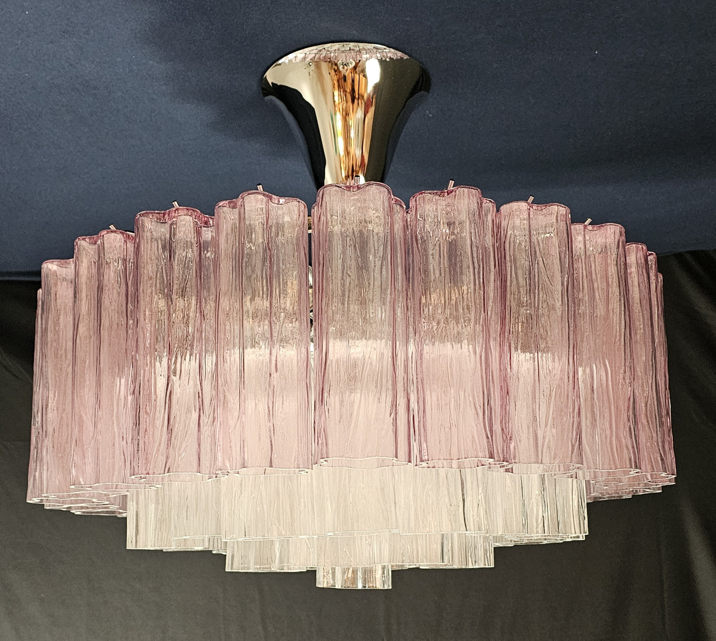 Lampadario di Murano a vetri tronchi, stile Barovier, vetri fatti a mano dai nostri maestri vetrai. Made in Murano, Italy