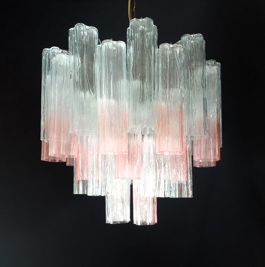 Lampadario di Murano con Vetri di Murano tronchi in cristallo sfumato rosa. Designed and Made in Venice, Italy