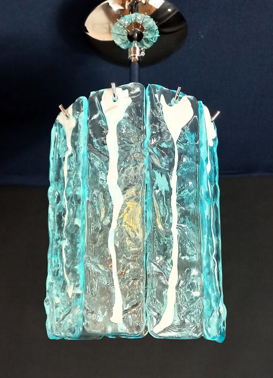 Lampadario di Murano stile Murrina, con Vetri di Murano listelli cristallo fatti a mano, acquamare e bianco. Designed and made in Venice Italy.