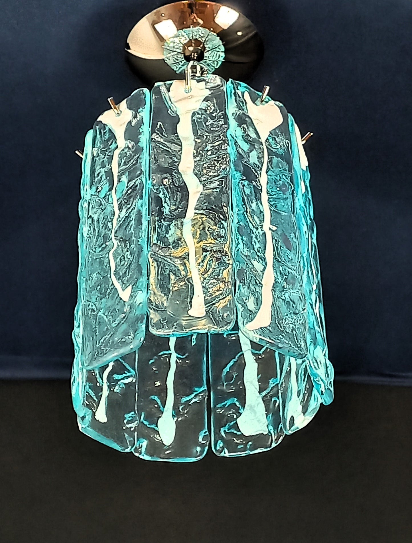 Lampadario di Murano stile Murrina, con Vetri di Murano listelli cristallo fatti a mano, acquamare e bianco. Designed and made in Venice Italy.