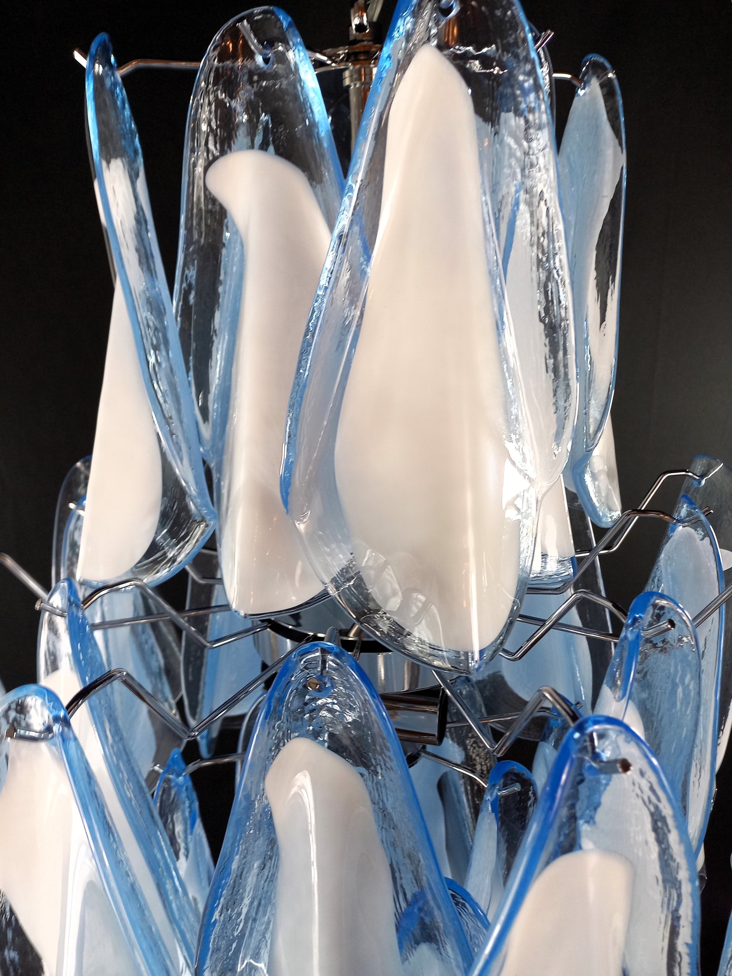 Lampadario di Murano artigianale stile Impero. Con vetri di Murano fatti a mano. Made in Murano, Italy