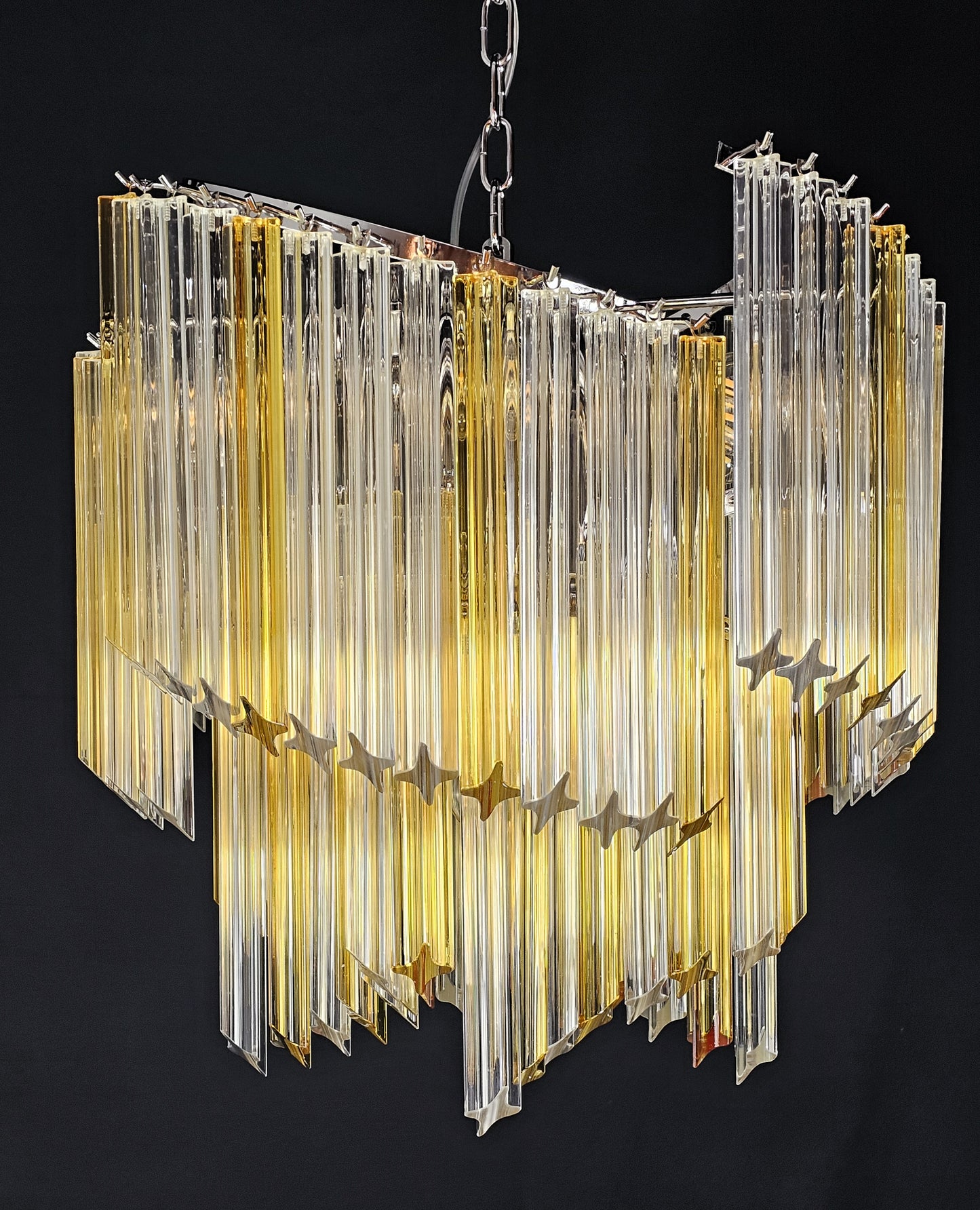 Lampadario Vintage Murano, stile Venini, anni'80. A ventaglio. Vetri prismi di Murano cristallo e ambra. Designed and Made in Venice,Italy.