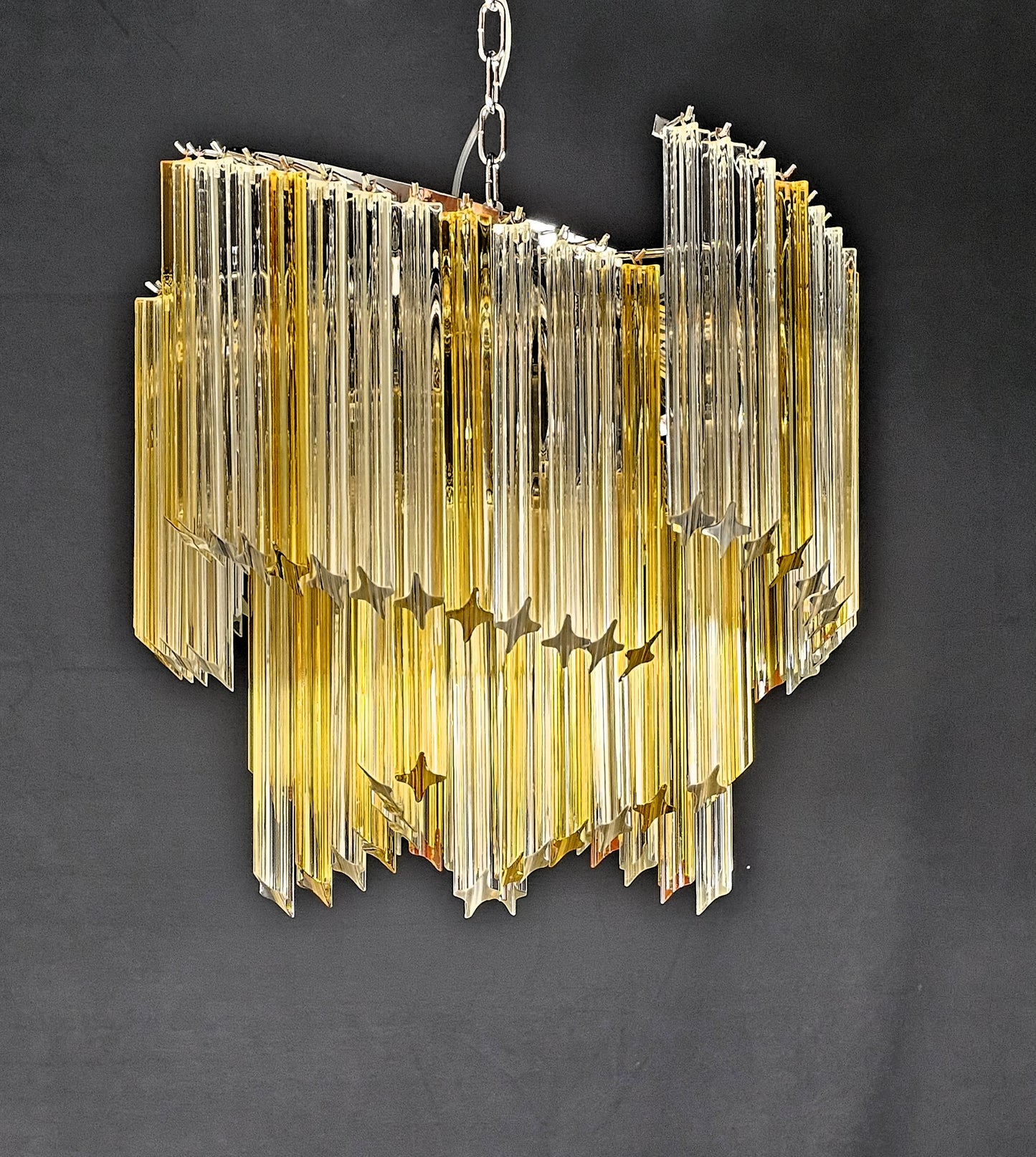 Lampadario Vintage Murano, stile Venini, anni'80. A ventaglio. Vetri prismi di Murano cristallo e ambra. Designed and Made in Venice,Italy.