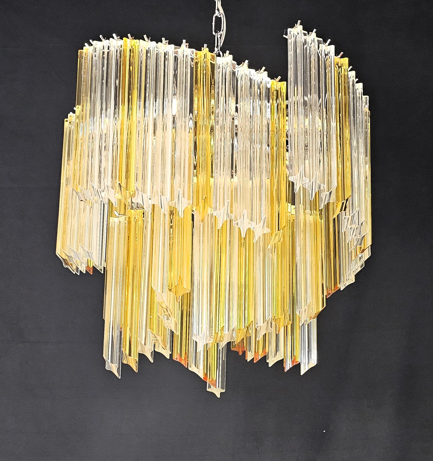 Lampadario Vintage Murano, stile Venini, anni'80. A ventaglio. Vetri prismi di Murano cristallo e ambra. Designed and Made in Venice,Italy.