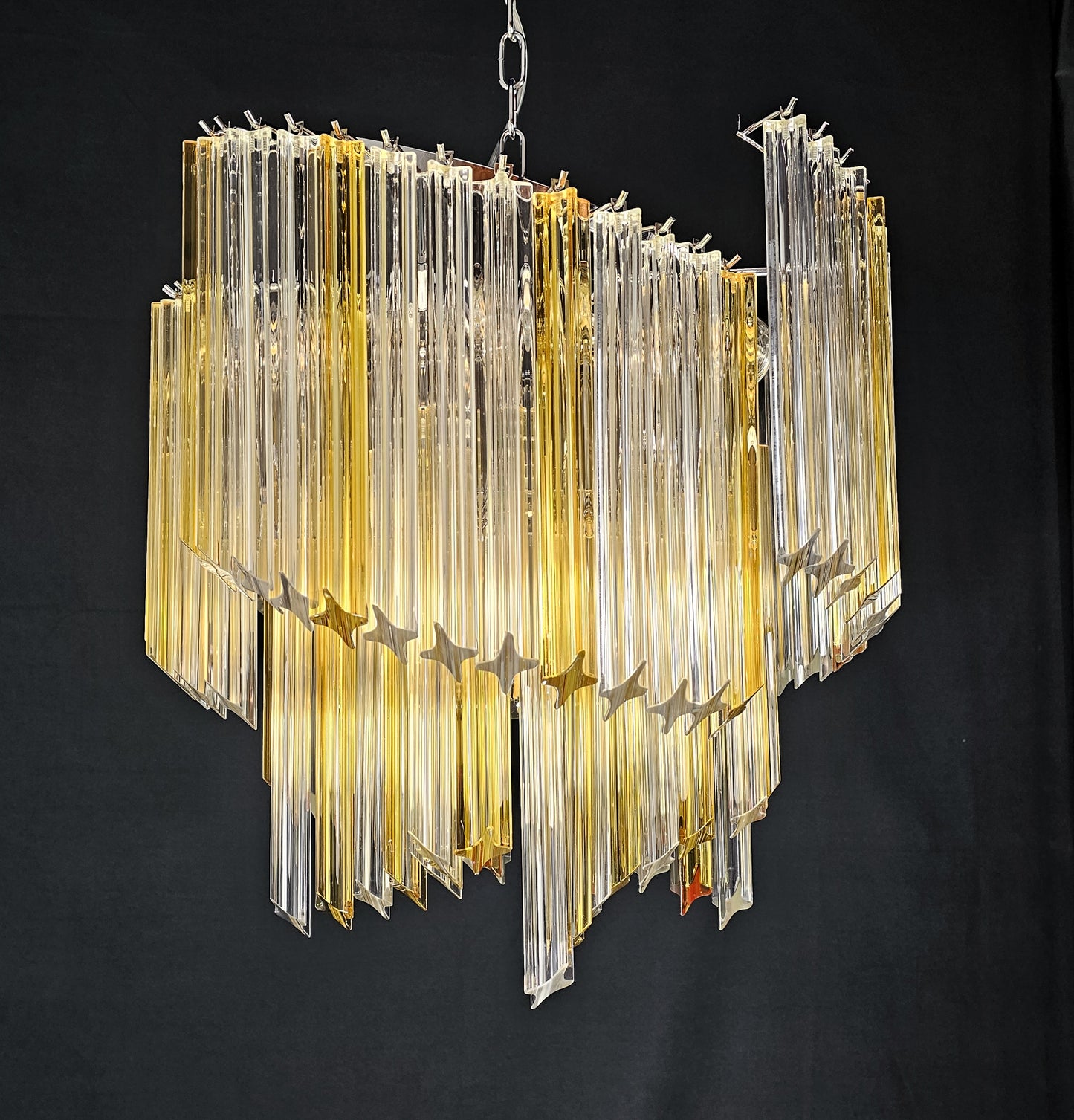Lampadario Vintage Murano, stile Venini, anni'80. A ventaglio. Vetri prismi di Murano cristallo e ambra. Designed and Made in Venice,Italy.