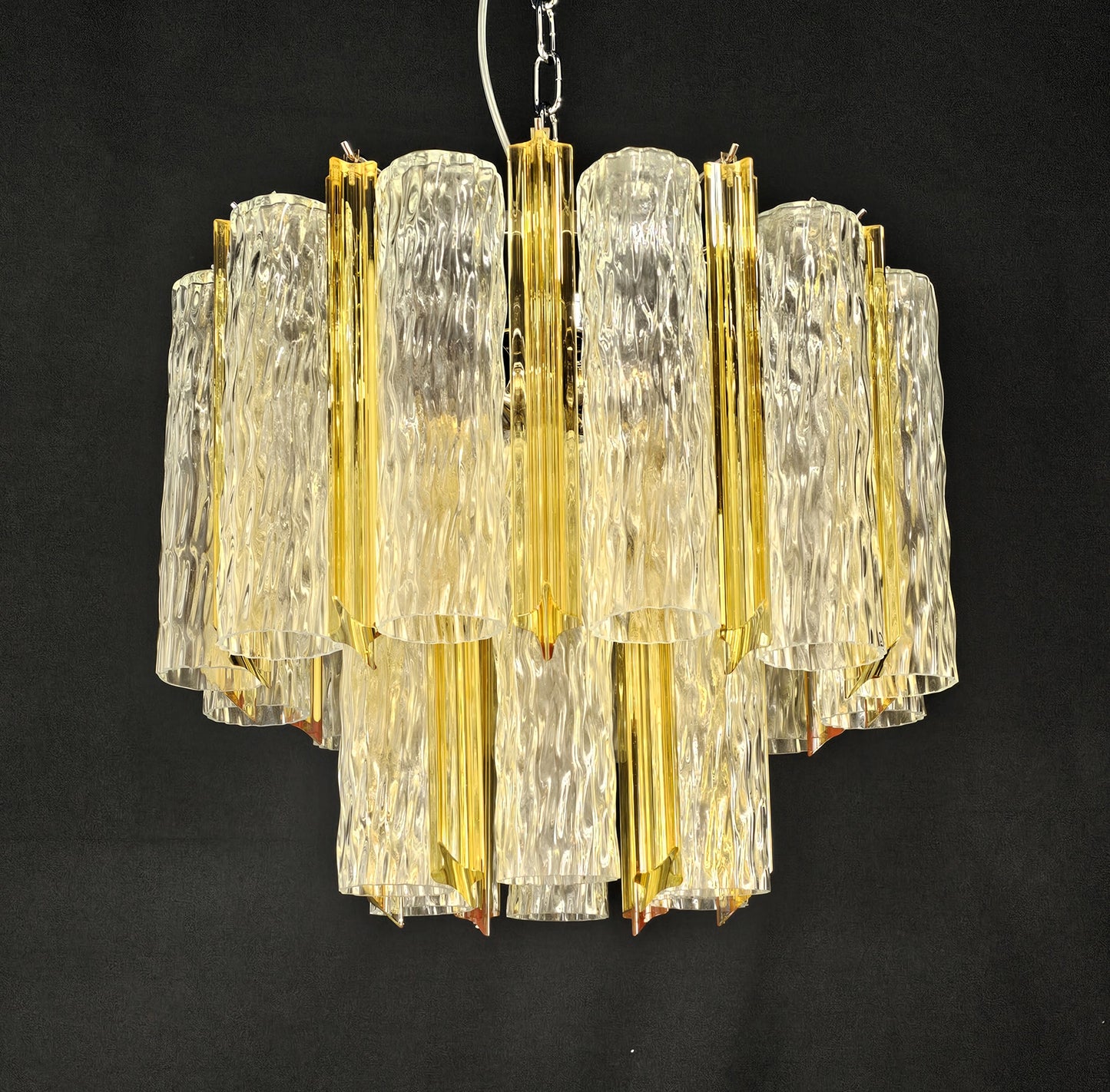 Lampadario Vintage di Murano, stile Barovier, anni'80. Vetri di Murano prismi ambra e tubi cilindro cristallo. Designed and made in Italy