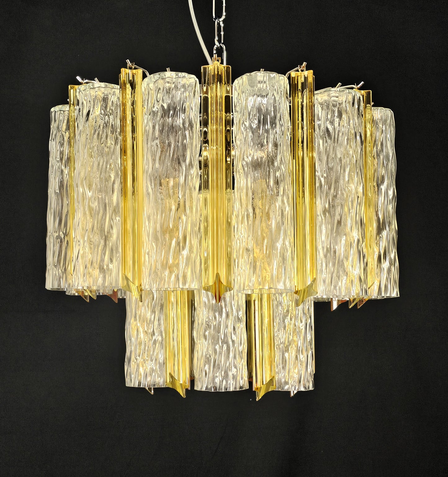 Lampadario Vintage di Murano, stile Barovier, anni'80. Vetri di Murano prismi ambra e tubi cilindro cristallo. Designed and made in Italy