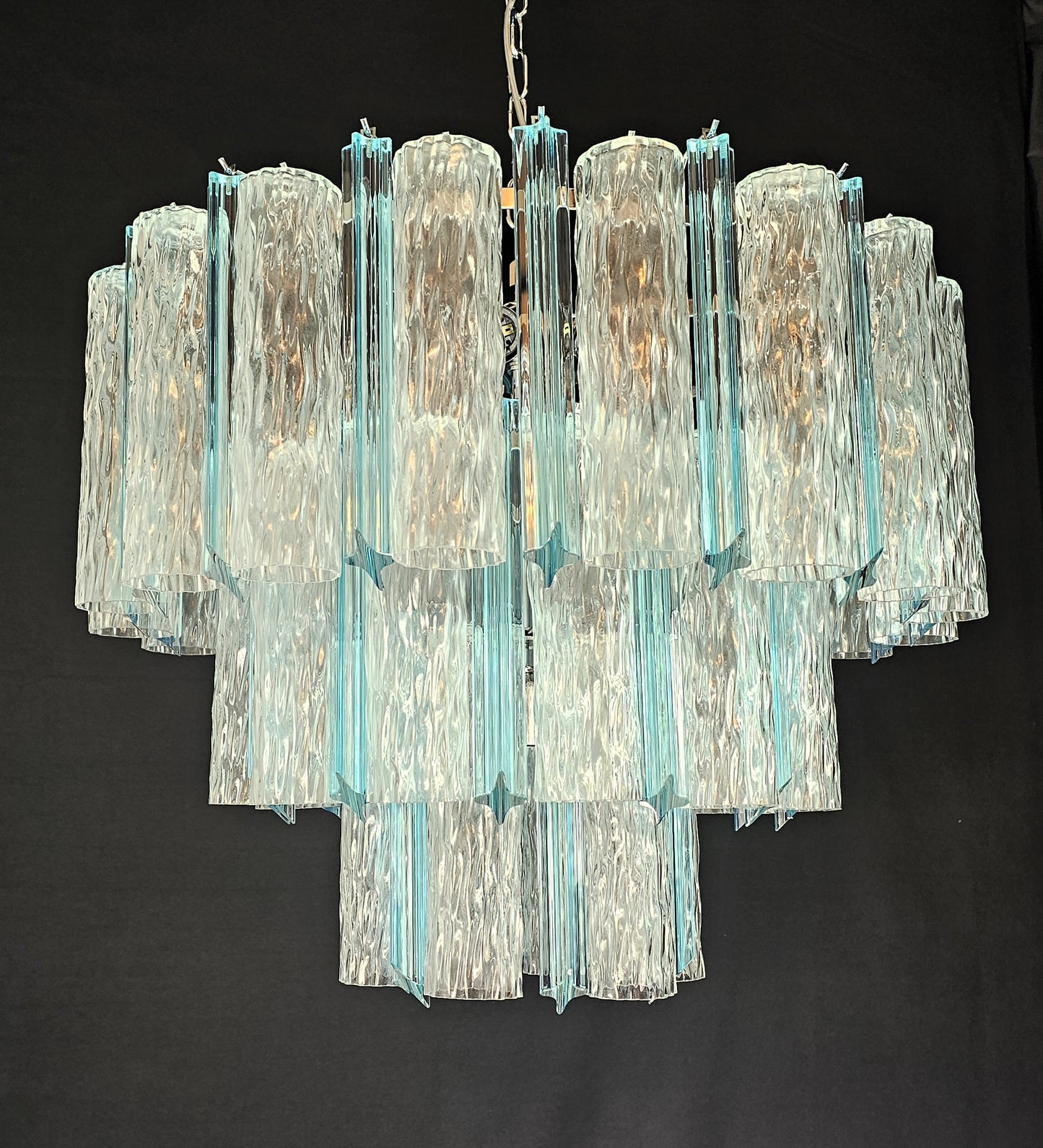 Lampadario Vintage di Murano, stile Barovier, anni'80. Con vetri di Murano prismi e tubi cilindro cristallo. Designed and made in Italy