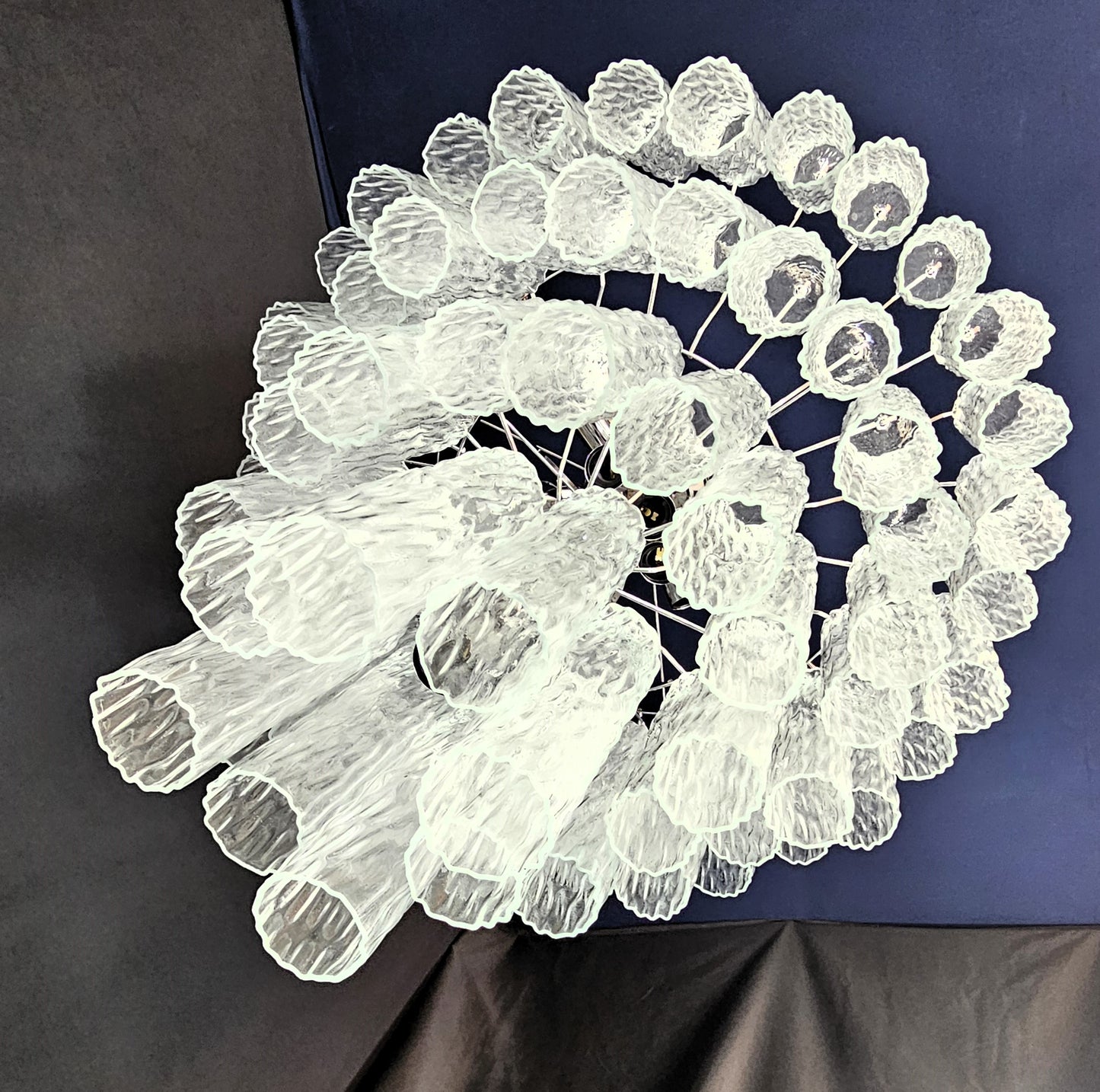 Lampadario Vintage Murano, stile Barovier, anni'80. Vetri di Murano tubi cilindro in cristallo. Designed and Made in Venice, Italy