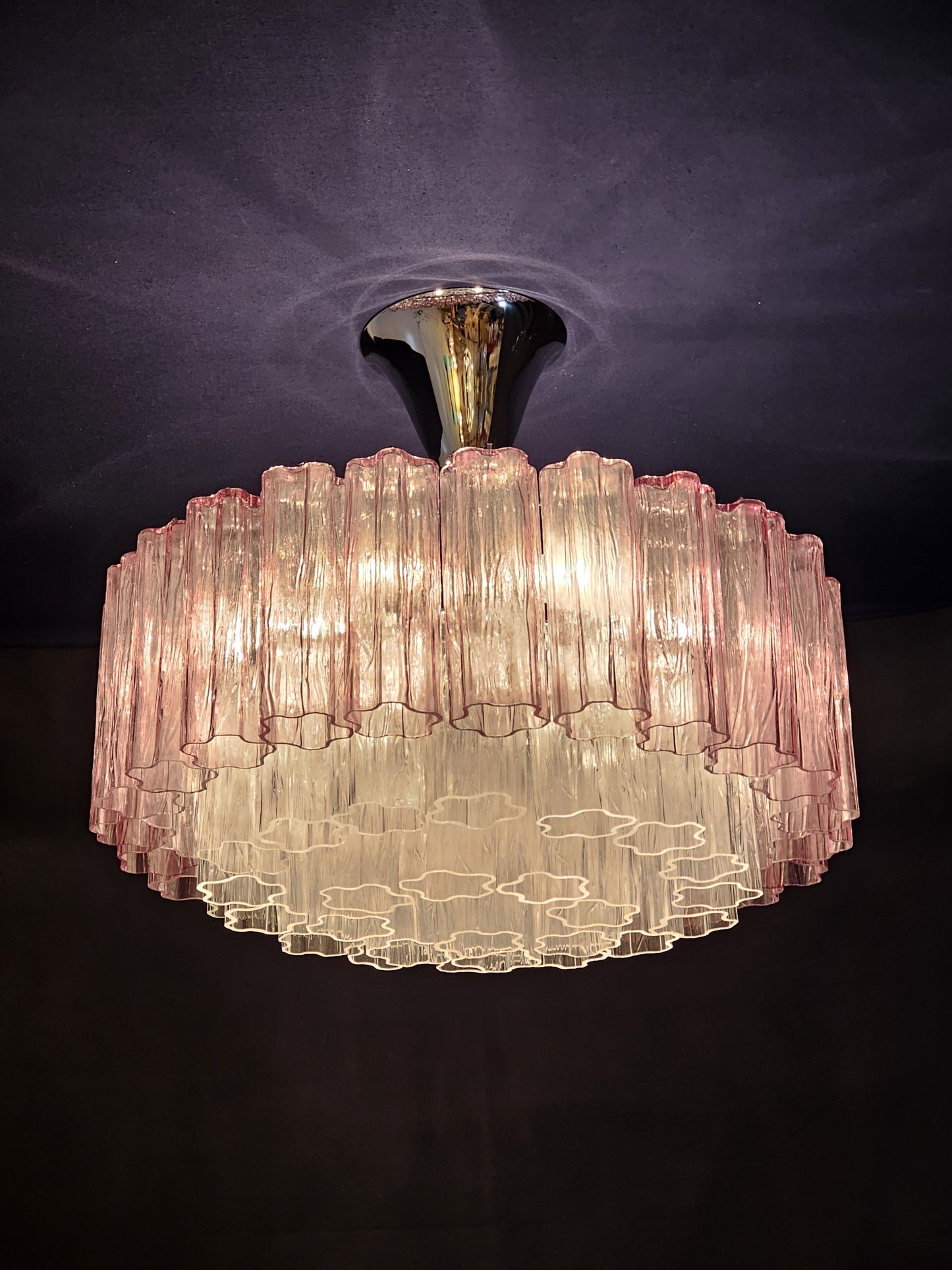 Lampadario di Murano a vetri tronchi, stile Barovier, vetri fatti a mano dai nostri maestri vetrai. Made in Murano, Italy