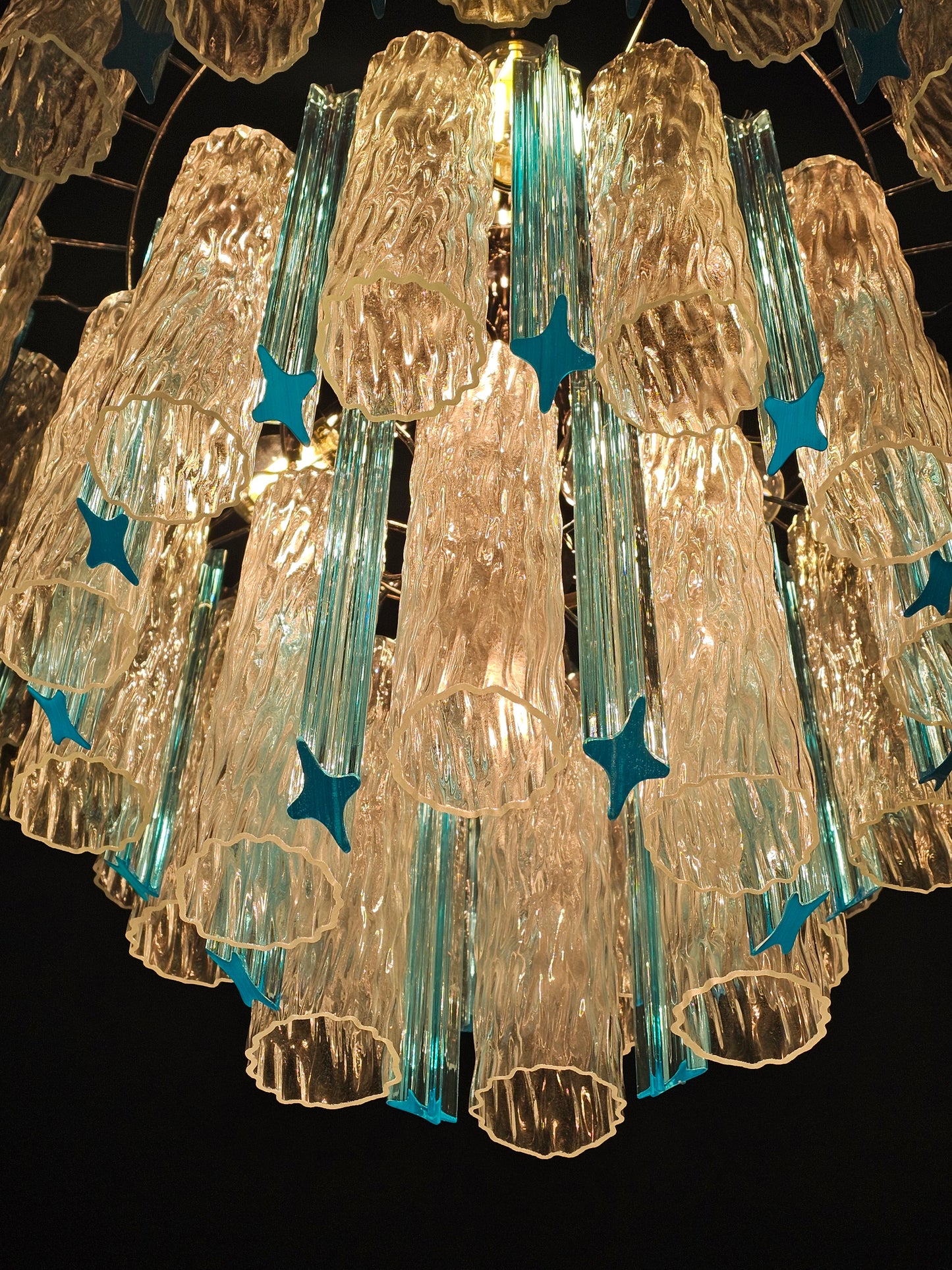 Lampadario Vintage di Murano, stile Barovier, anni'80. Con vetri di Murano prismi e tubi cilindro cristallo. Designed and made in Italy