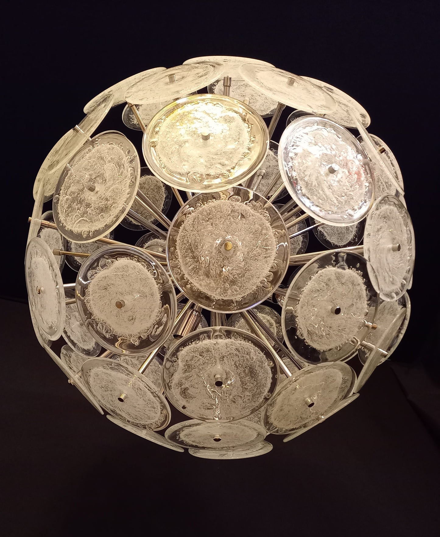 Lampadario Sputnik con vetri di Murano dischi pulegoso fatti a mano. Made in Murano, Venice