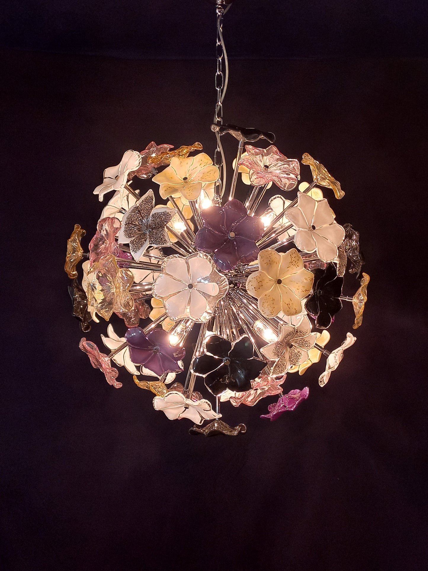 Lampadario Sputnik con vetri di Murano fiori rari e multicolor fatti a mano. Made in Murano, Venice