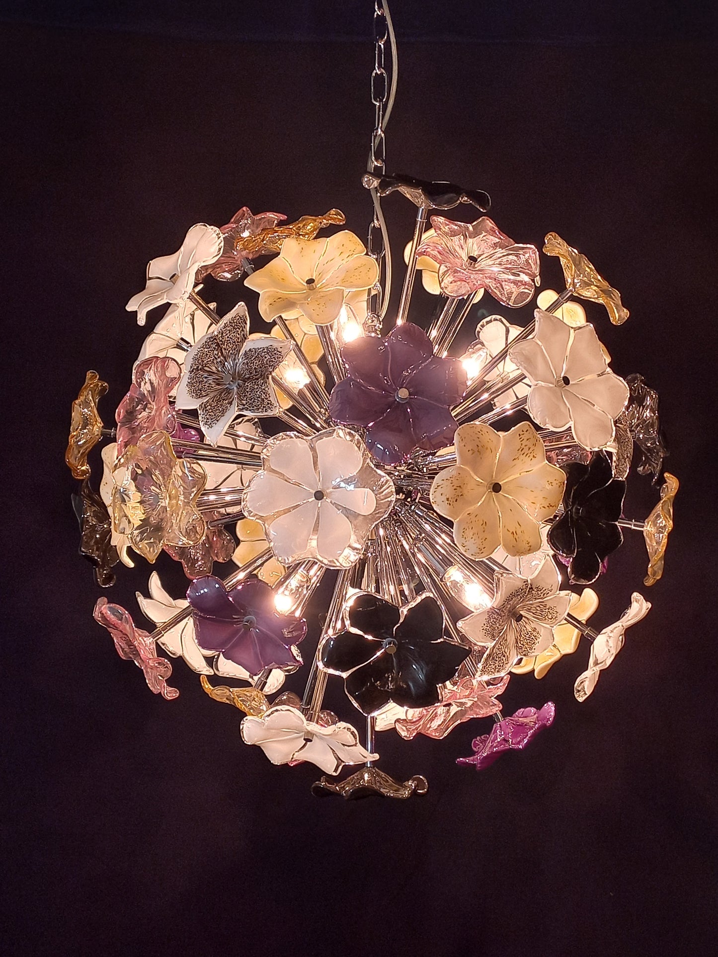 Lampadario Sputnik con vetri di Murano fiori rari e multicolor fatti a mano. Made in Murano, Venice