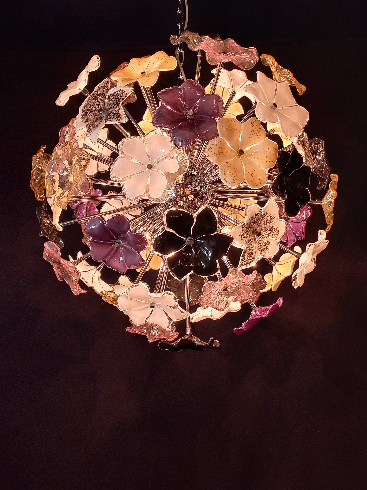 Lampadario Sputnik con vetri di Murano fiori rari e multicolor fatti a mano. Made in Murano, Venice