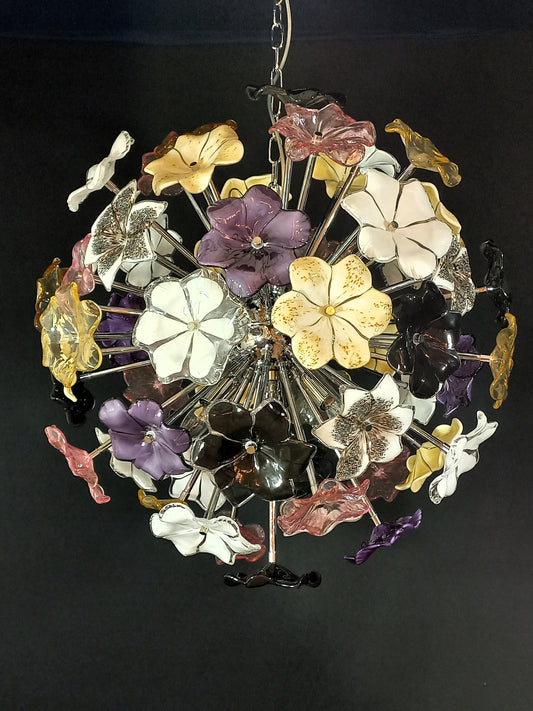 Lampadario Sputnik con vetri di Murano fiori rari e multicolor fatti a mano. Made in Murano, Venice