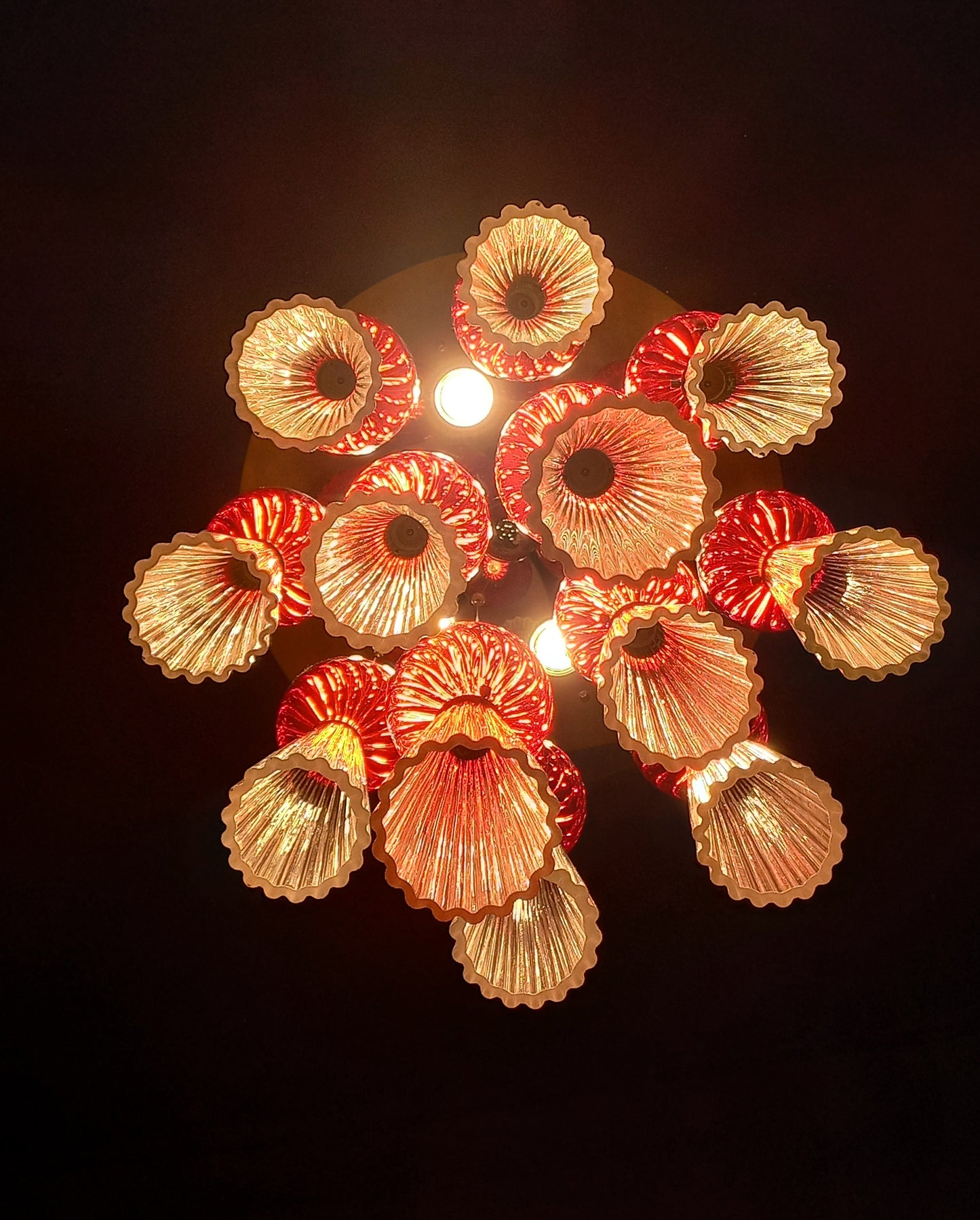 Imperiale Lampadario plafoniera a Led, con vetri di Murano fatti a mano. Regolabile. Made in Murano, Italy.