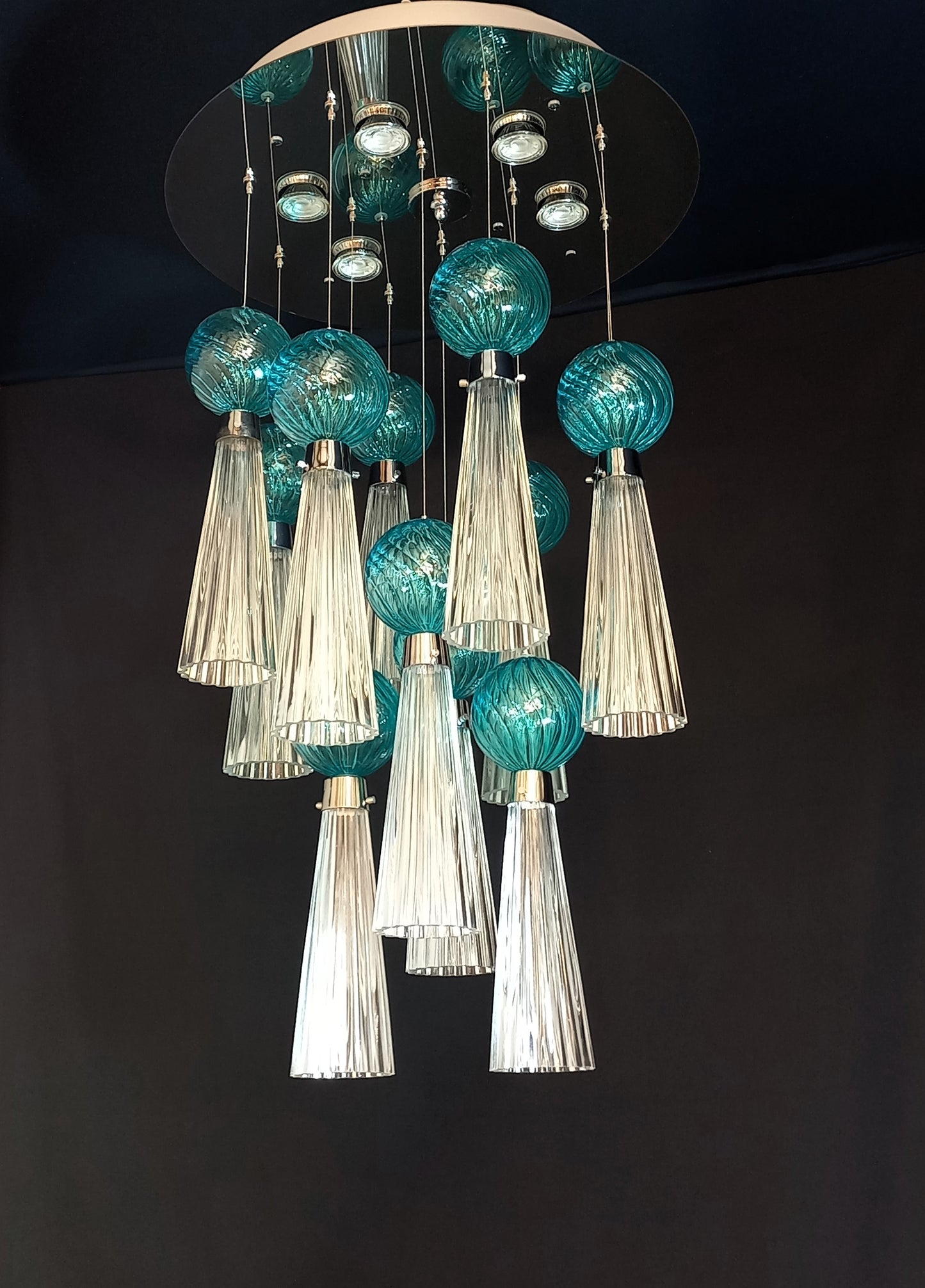 Plafoniera Vintage Art Déco con luci a led e vetro di Murano soffiato e fatto a mano, made in Murano, Italy