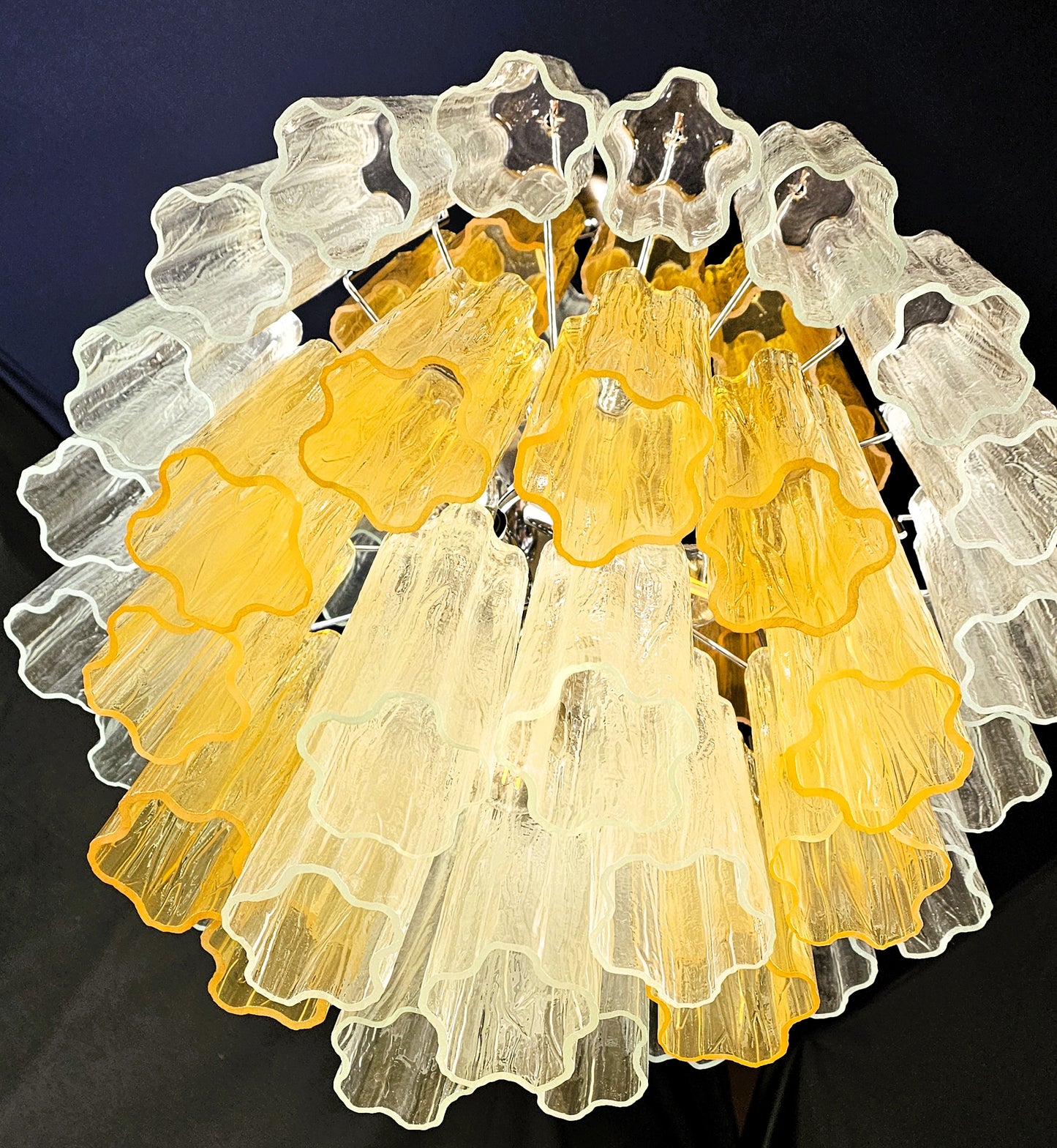 Lampadario di Murano a Vetri tronchi fatti a mano, ambra e cristallo. Designed and Made in Venice,Italy