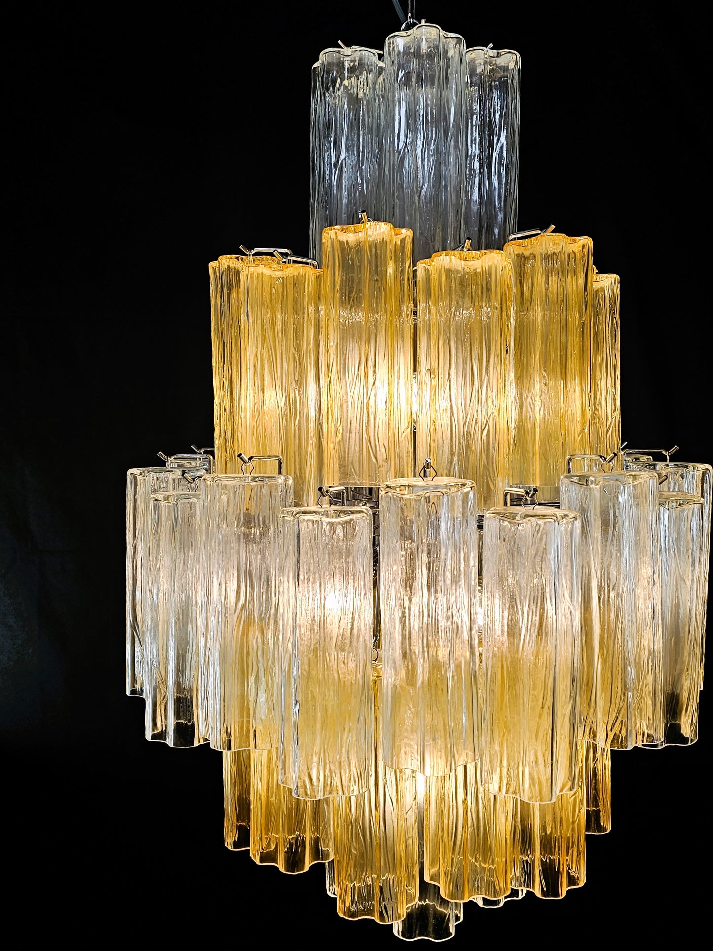 Lampadario di Murano a Vetri tronchi fatti a mano, ambra e cristallo. Designed and Made in Venice,Italy