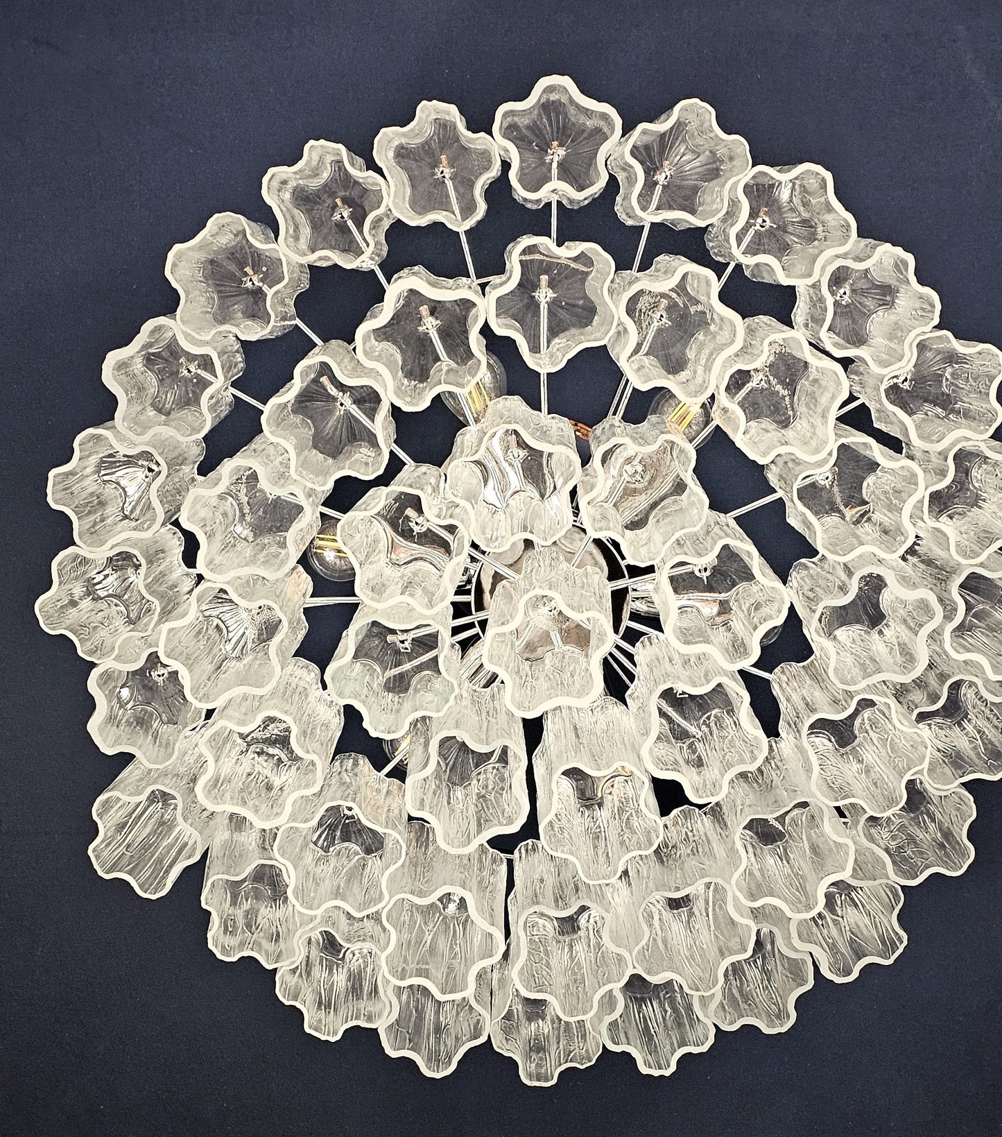 Lampadario di Murano a Vetri tronchi in cristallo fatti a mano. Designed and Made in Murano ,Italy
