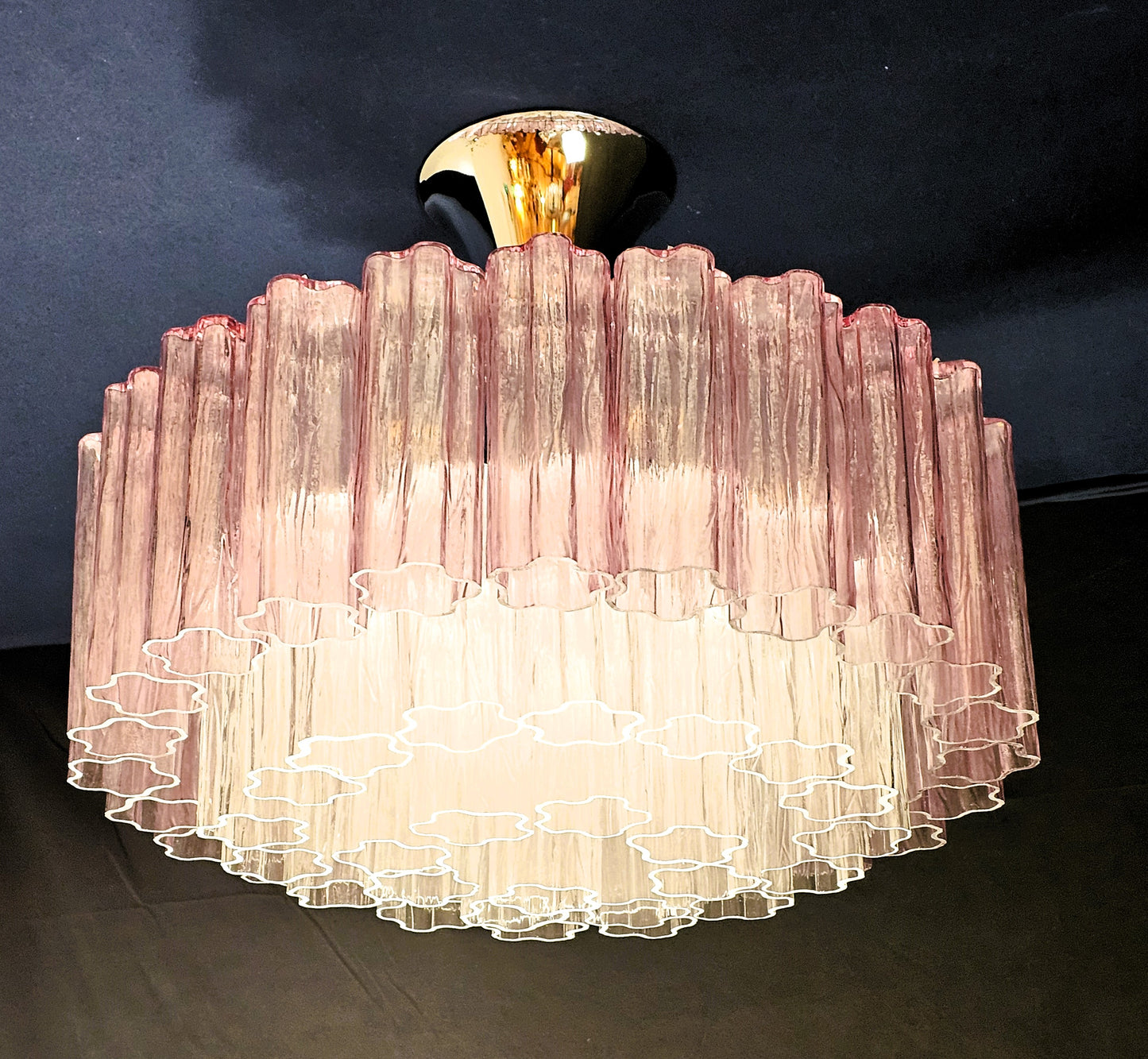 Lampadario di Murano a vetri tronchi, stile Barovier, vetri fatti a mano dai nostri maestri vetrai. Made in Murano, Italy