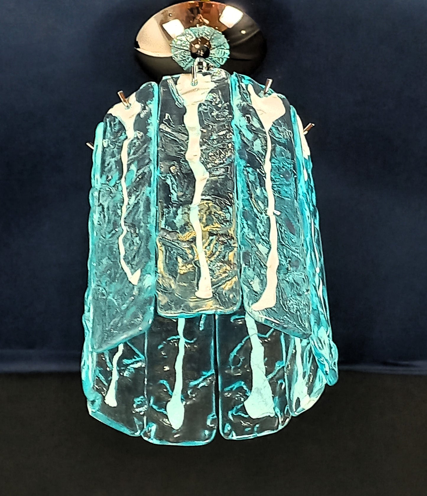 Lampadario di Murano stile Murrina, con Vetri di Murano listelli cristallo fatti a mano, acquamare e bianco. Designed and made in Venice Italy.