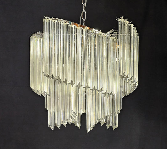 Lampadario Vintage Murano, stile Venini, anni'80.Modello ventaglio.Vetri prismi quadriedri di Murano incristallo.Designed and Made in Italy.