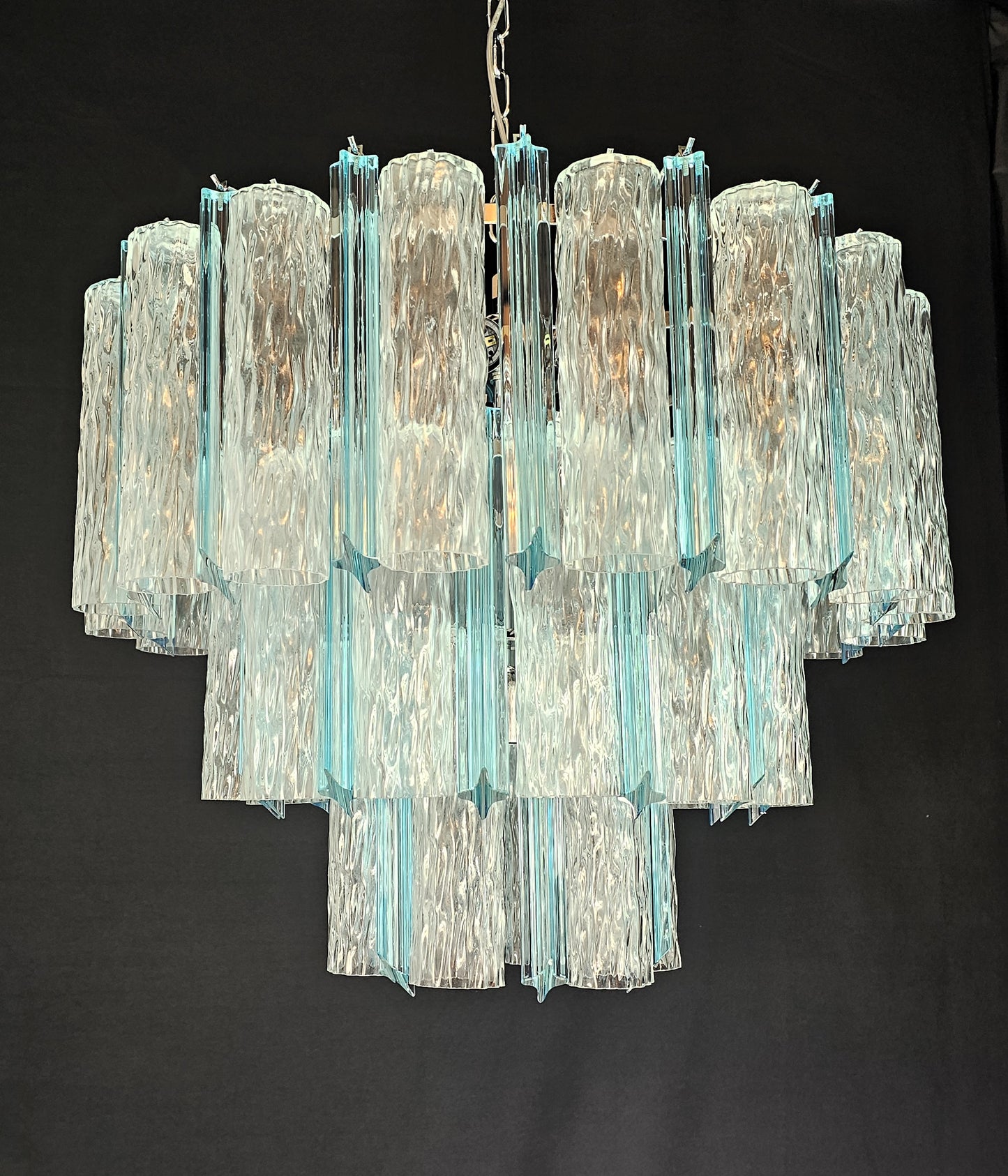 Lampadario Vintage di Murano, stile Barovier, anni'80. Con vetri di Murano prismi e tubi cilindro cristallo. Designed and made in Italy