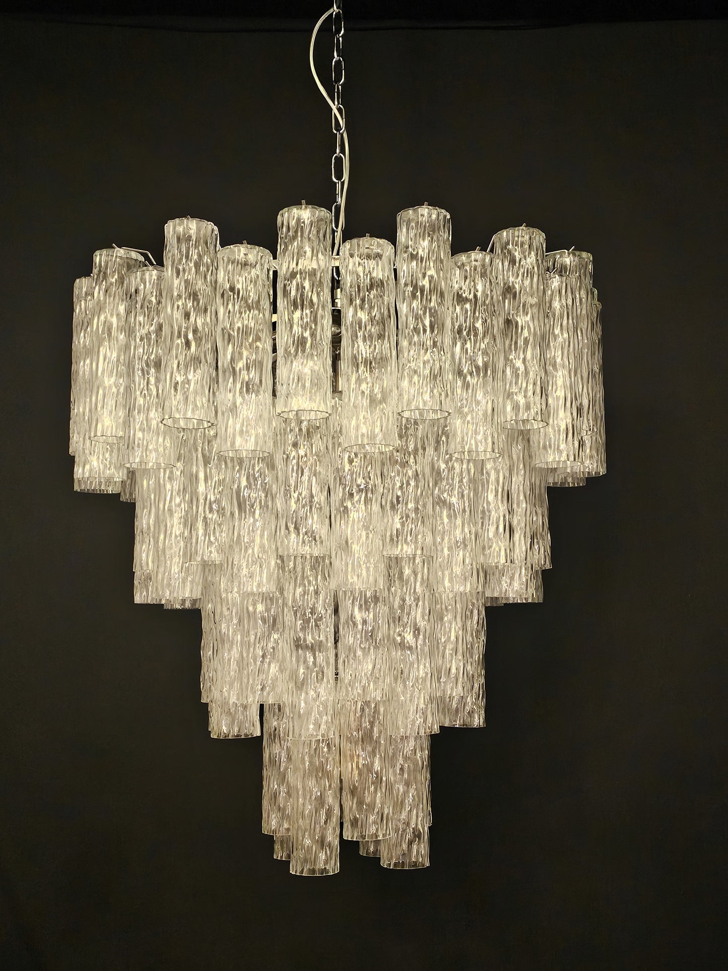Lampadario Vintage Murano, stile Barovier, anni'80. Vetri di Murano tubi cilindro in cristallo. Designed and Made in Venice, Italy